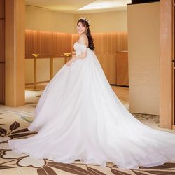 八芳園で挙げた8hana_kiroku_2026さんの結婚披露宴・挙式カバー写真3枚目