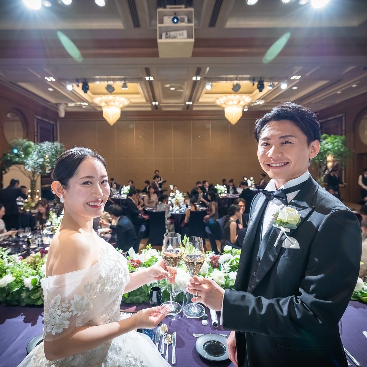 披露宴パーティのカバー写真