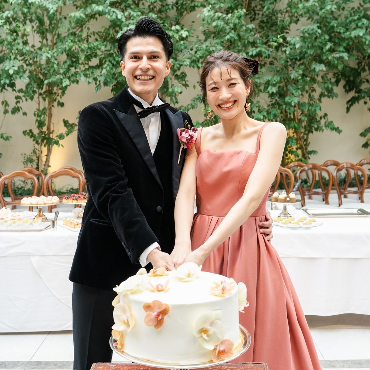 披露宴パーティのカバー写真