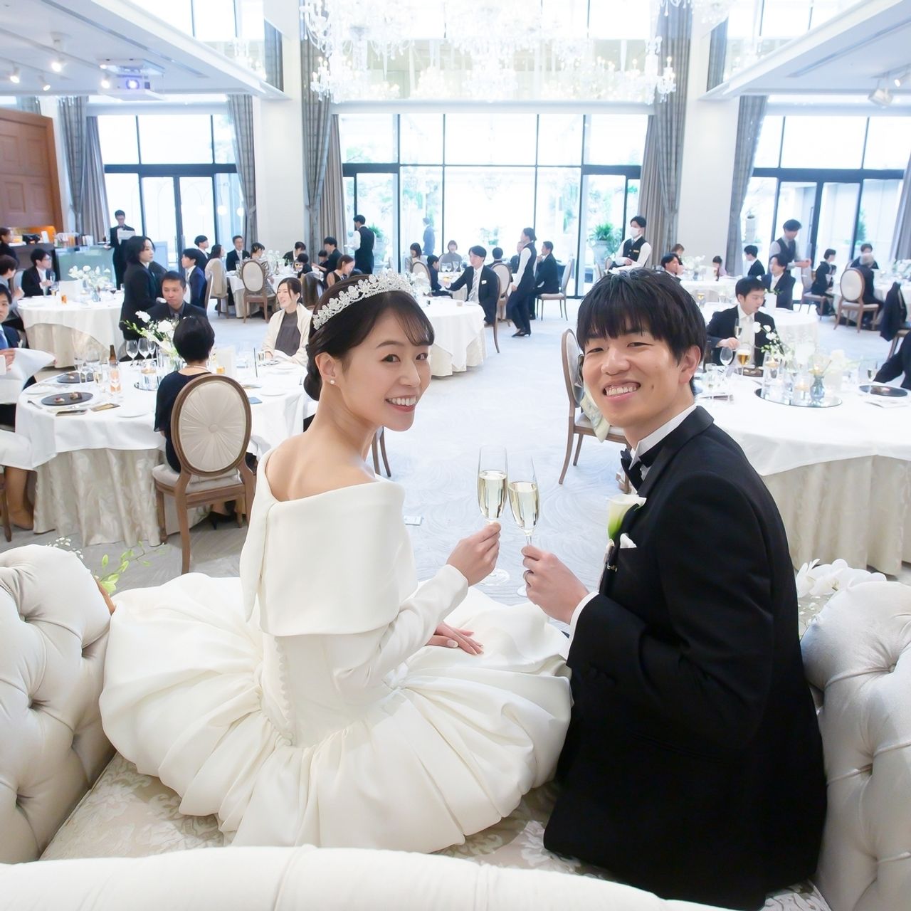 披露宴パーティのカバー写真