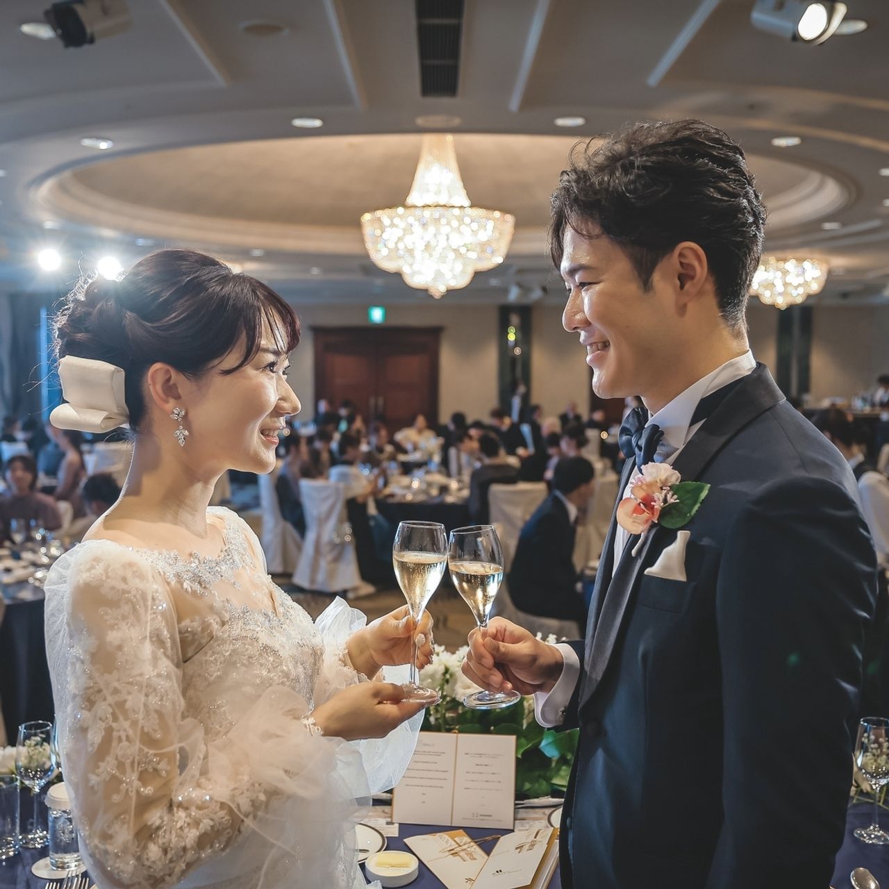 披露宴パーティのカバー写真