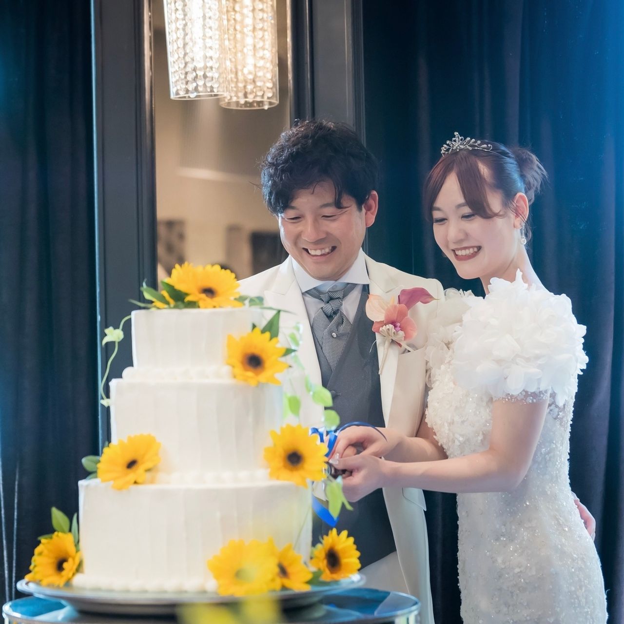 披露宴パーティのカバー写真