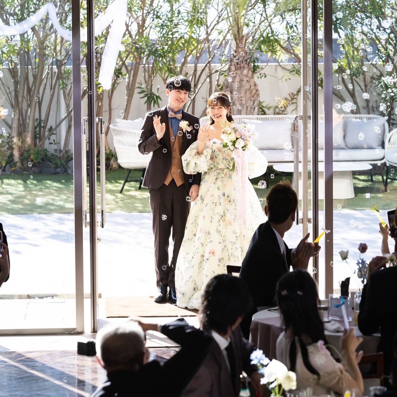 披露宴パーティのカバー写真