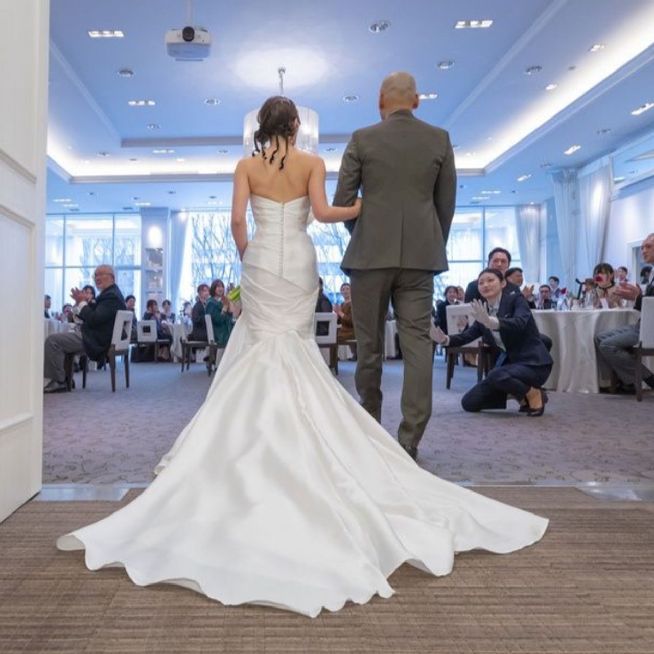 披露宴パーティのカバー写真