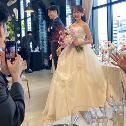 ym.weddingさんの披露宴・挙式カバー写真