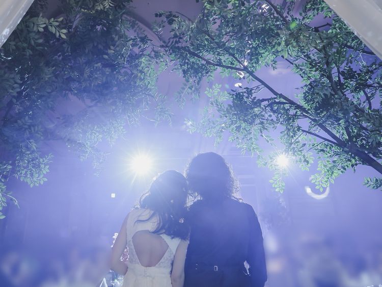 AMIさんのカバー画像