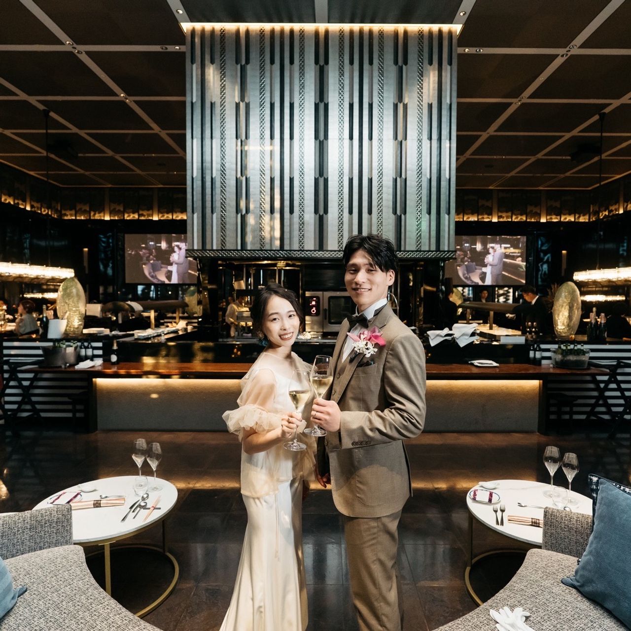 披露宴パーティのカバー写真