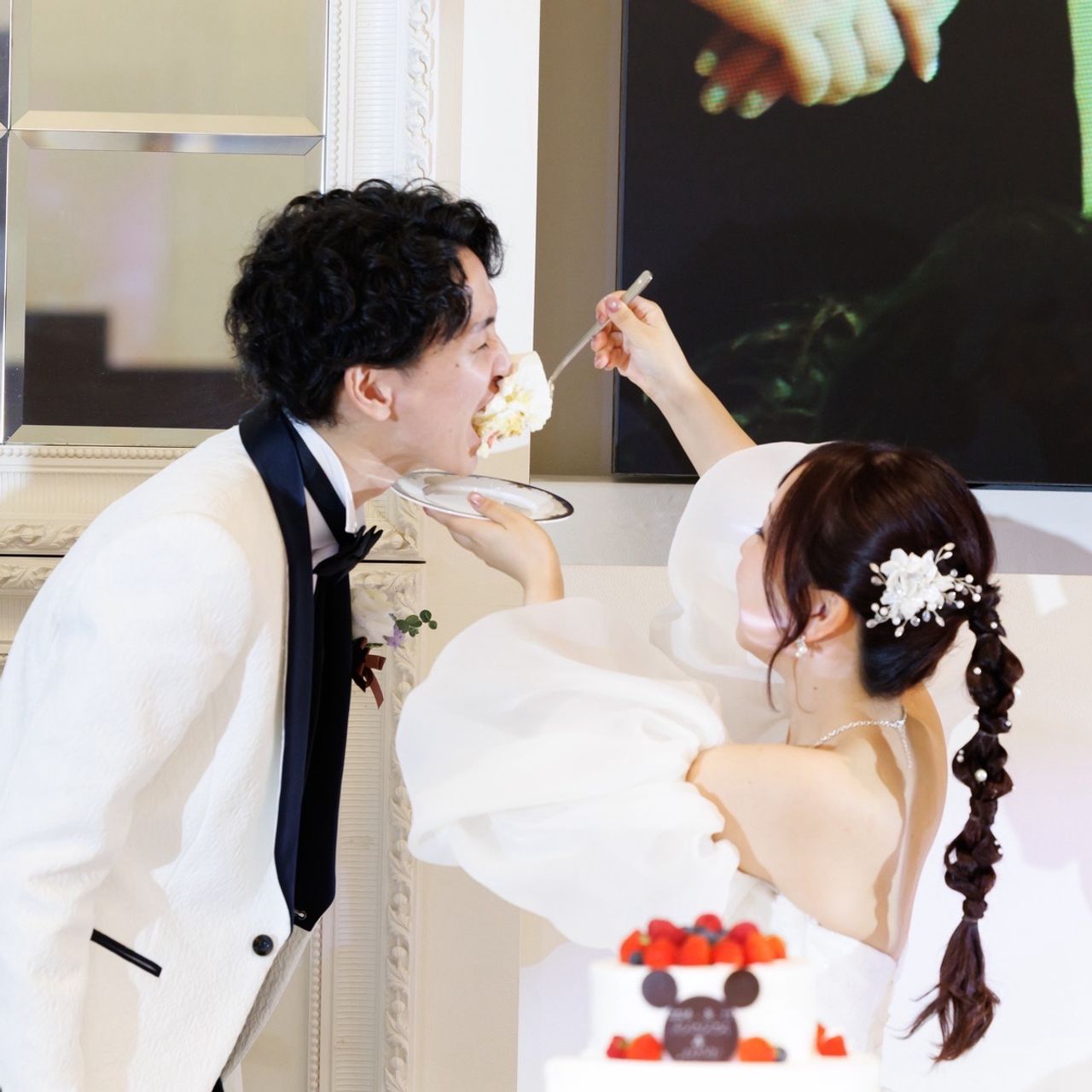 披露宴パーティのカバー写真