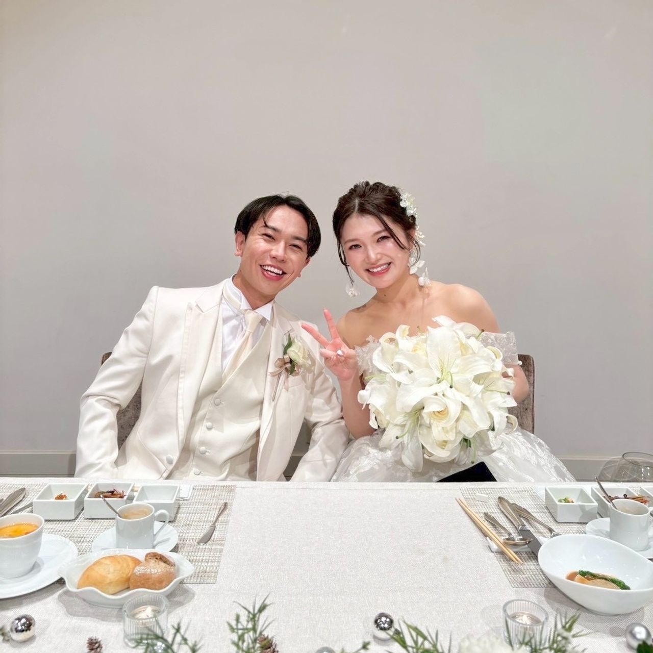 披露宴パーティのカバー写真