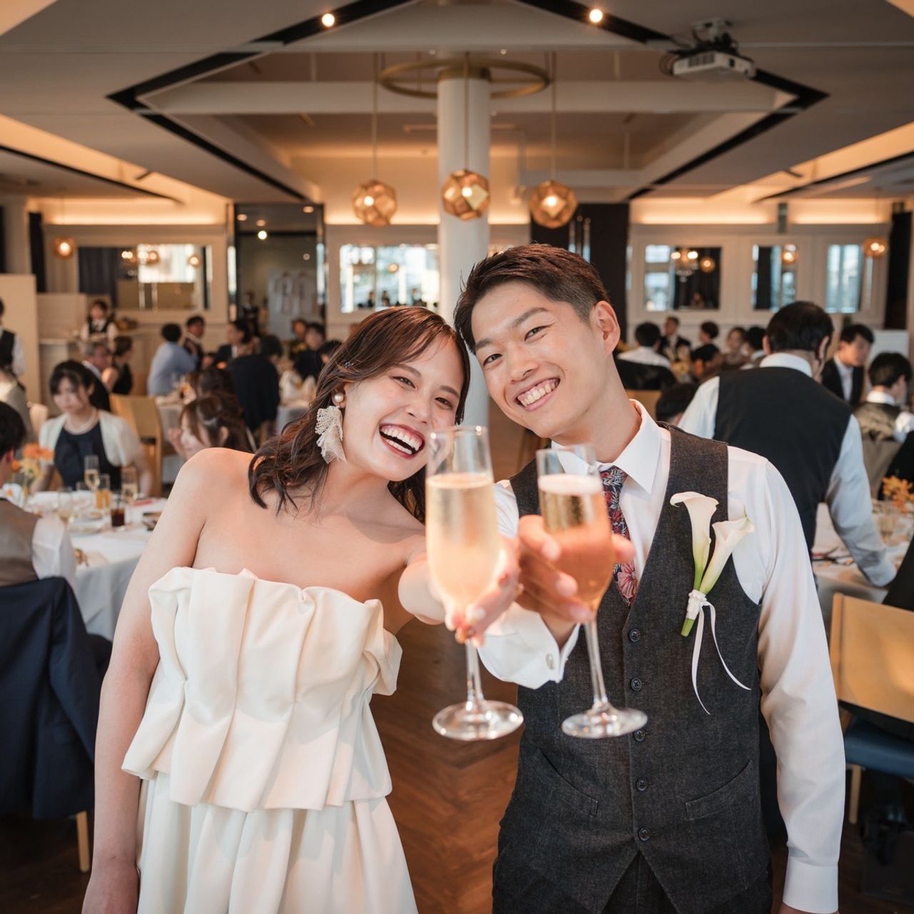 披露宴パーティのカバー写真