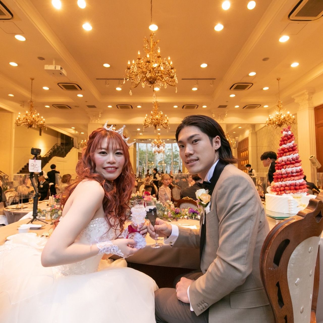 披露宴パーティのカバー写真