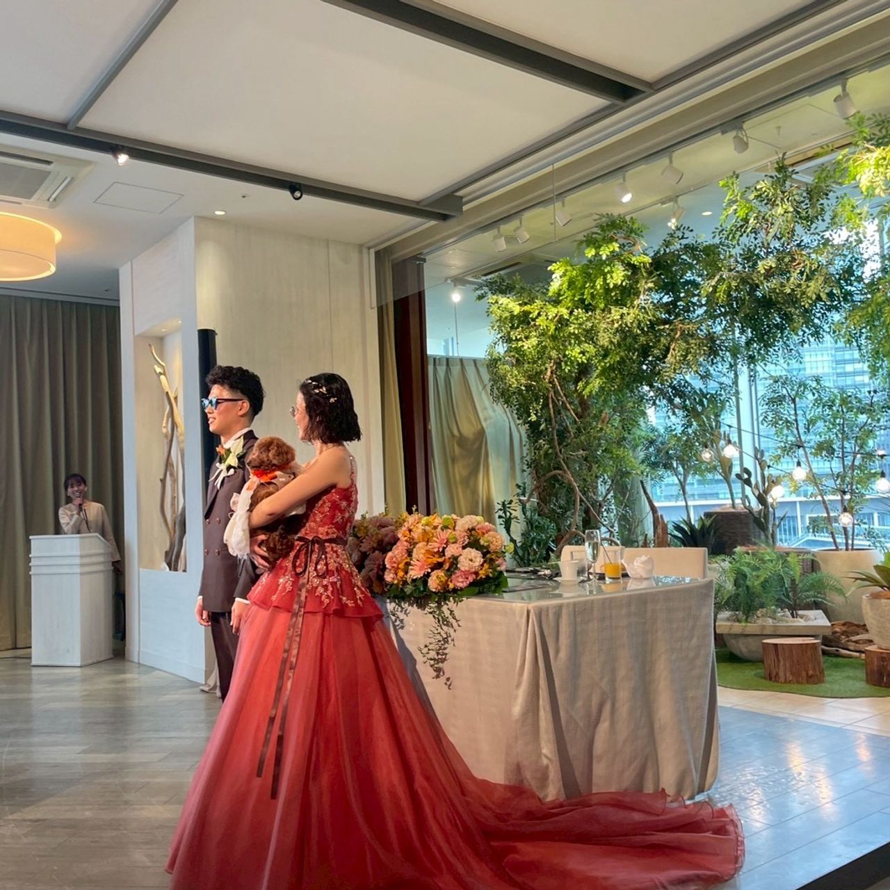 披露宴パーティのカバー写真