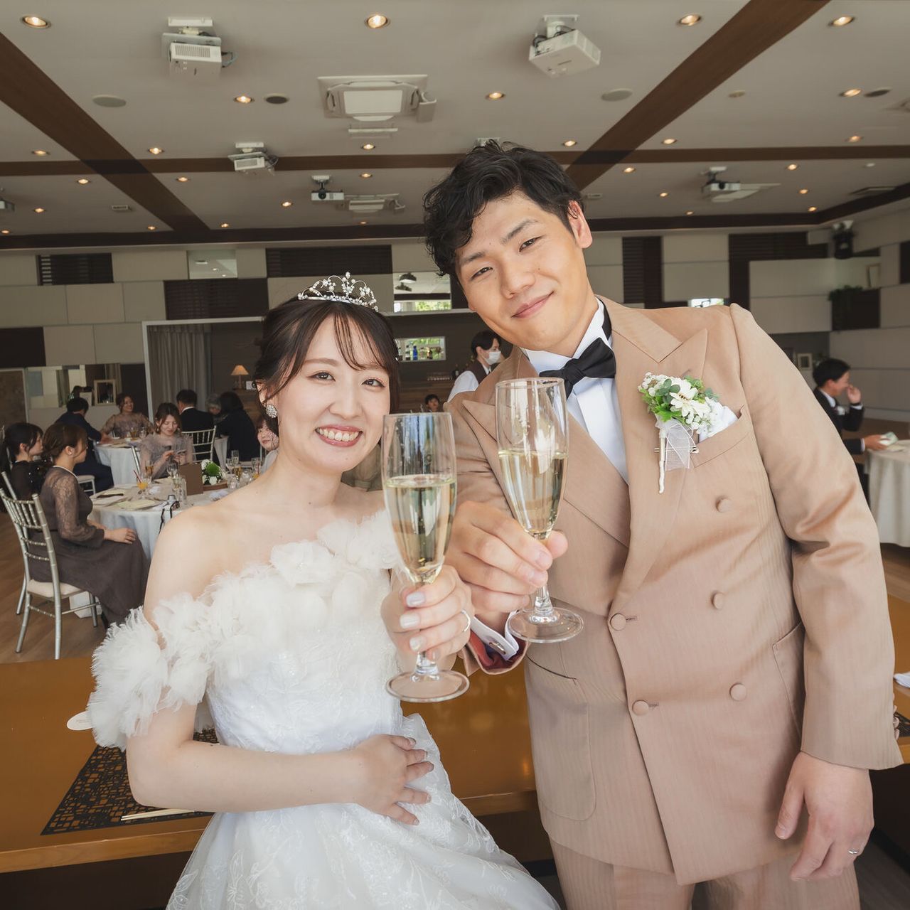披露宴パーティのカバー写真