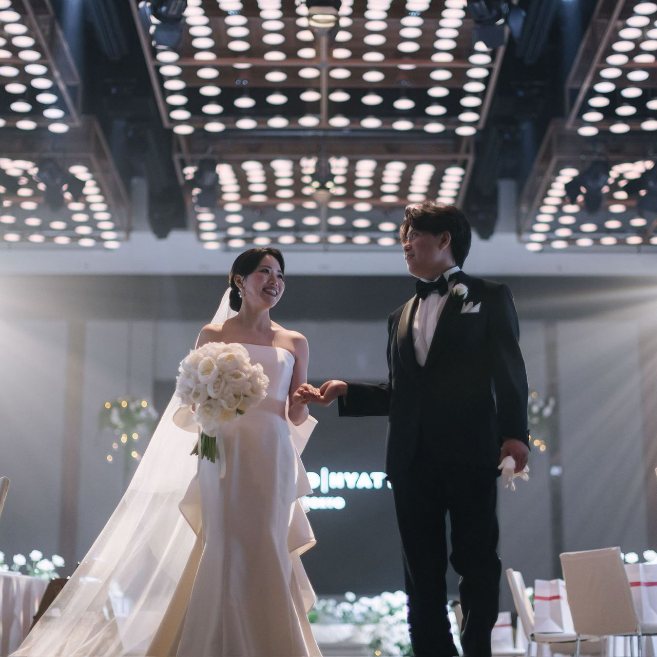 披露宴パーティのカバー写真