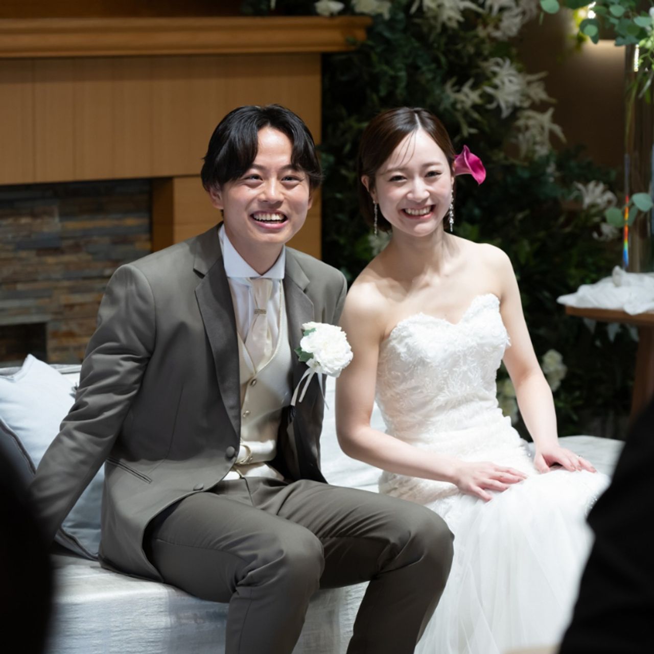 披露宴パーティのカバー写真