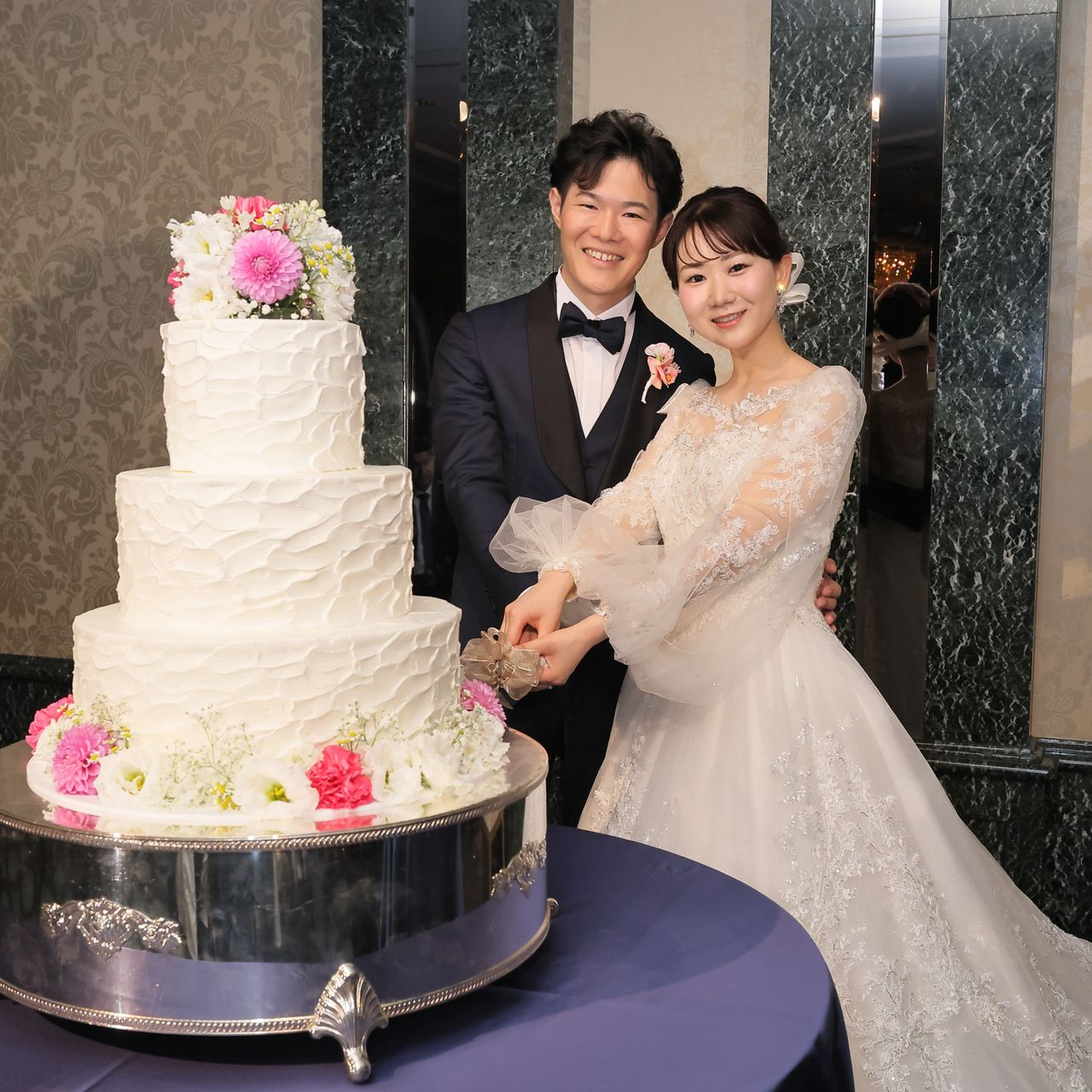 披露宴パーティのカバー写真