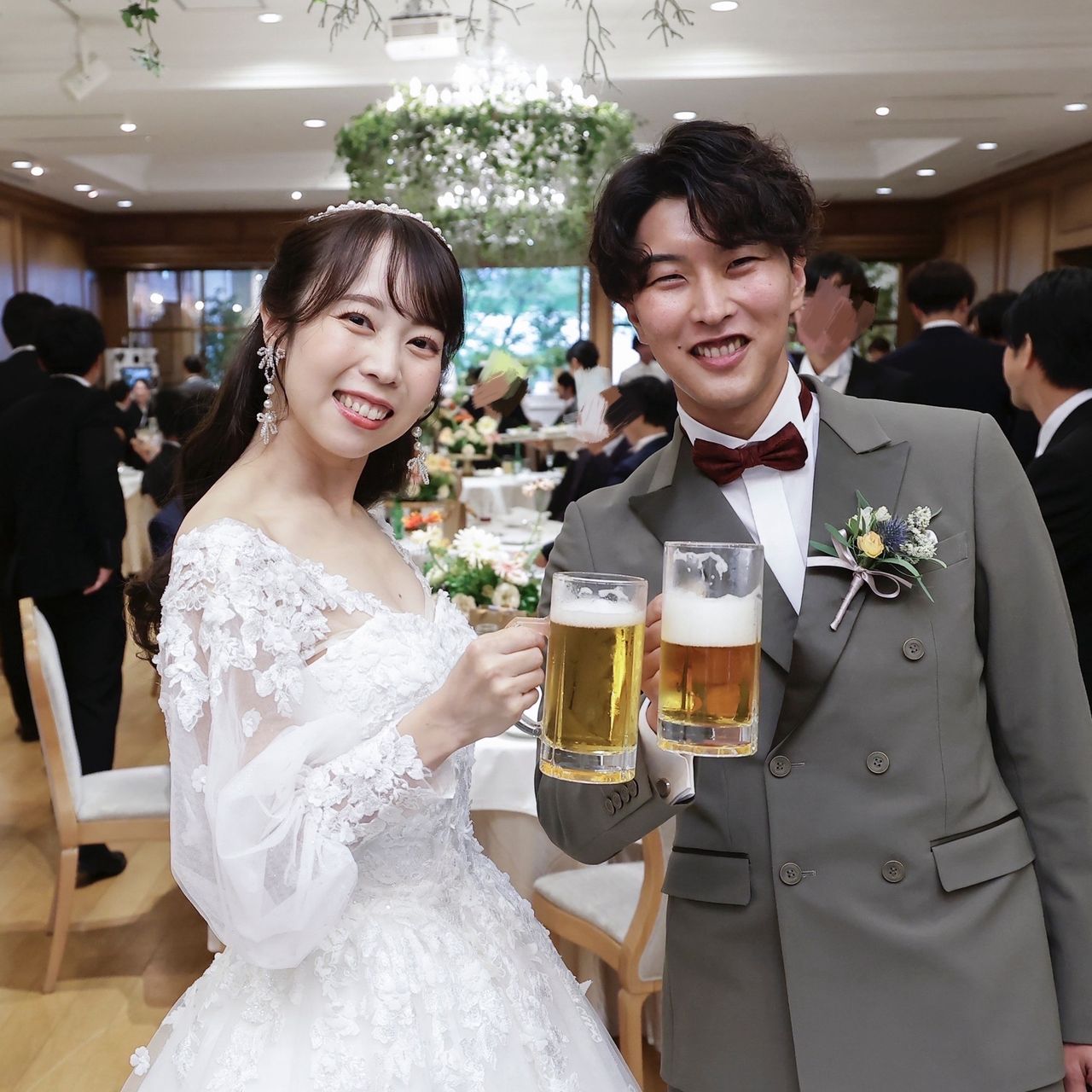 披露宴パーティのカバー写真