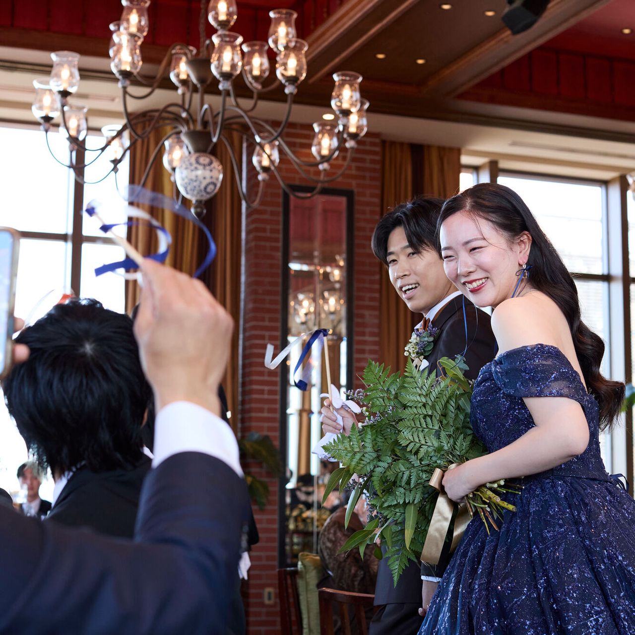 披露宴パーティのカバー写真
