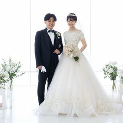 ともちんさんの披露宴・挙式カバー写真