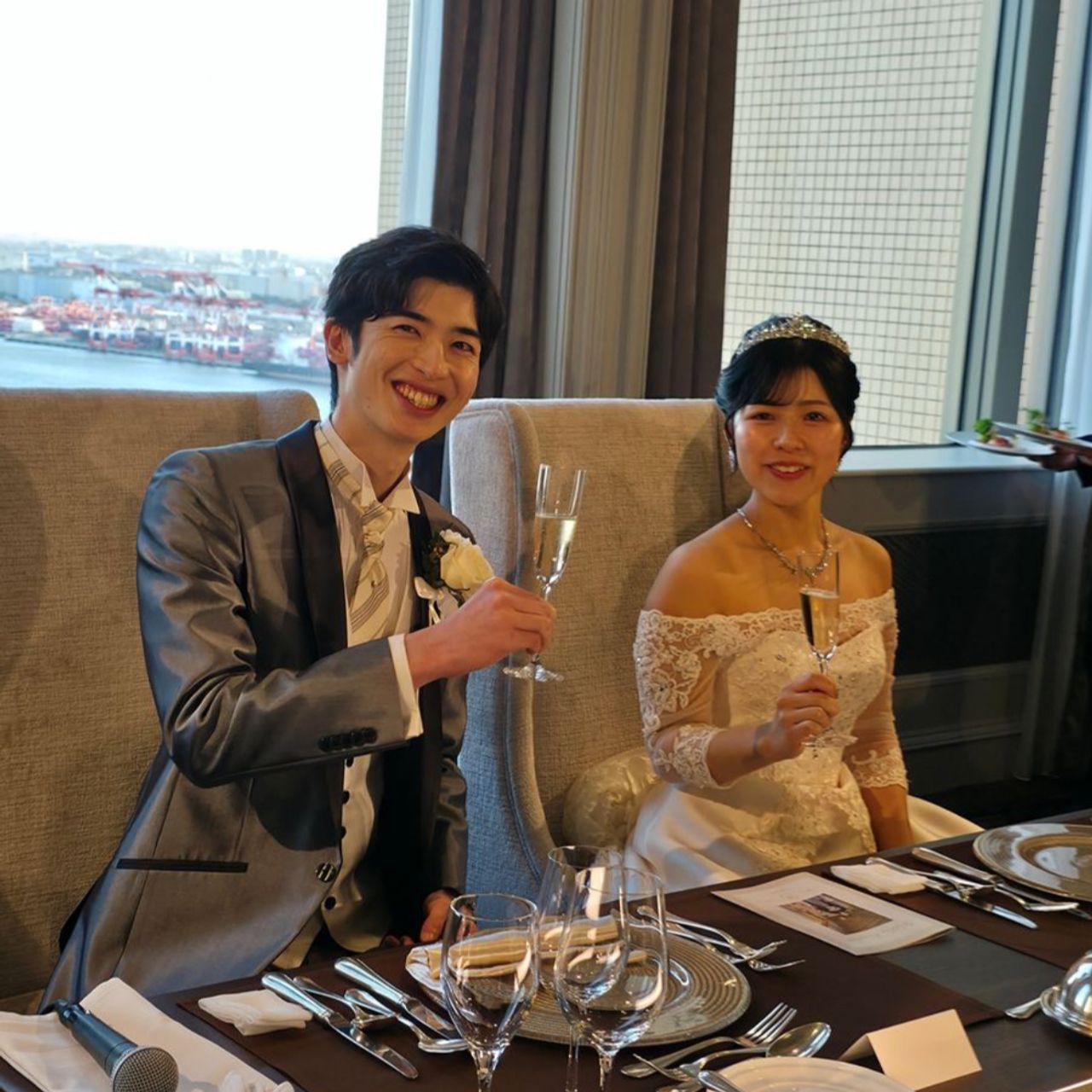 披露宴パーティのカバー写真