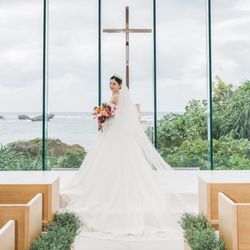 瀬良垣島教会/アールイズ・ウエディングで挙げた_.miyuponさんの結婚披露宴・挙式カバー写真3枚目