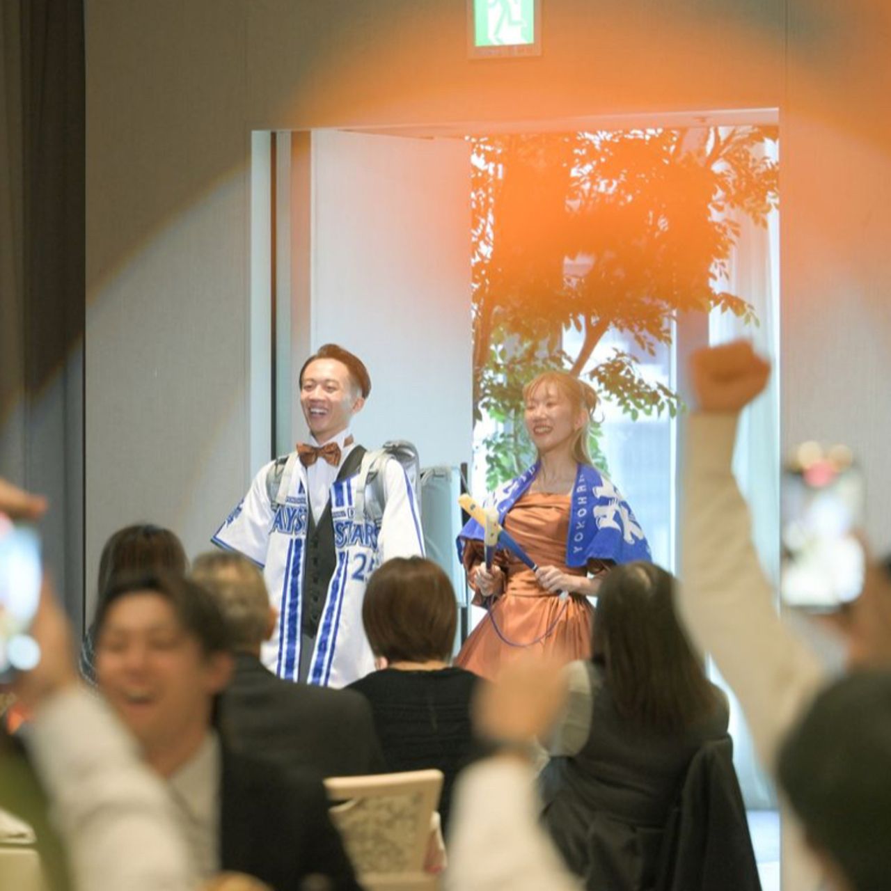 披露宴パーティのカバー写真