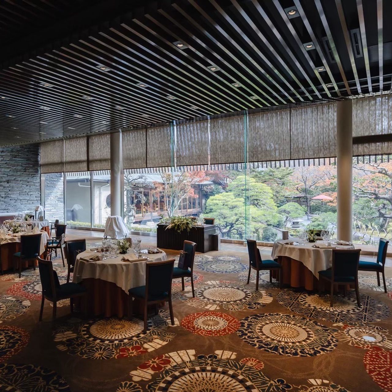 披露宴パーティのカバー写真