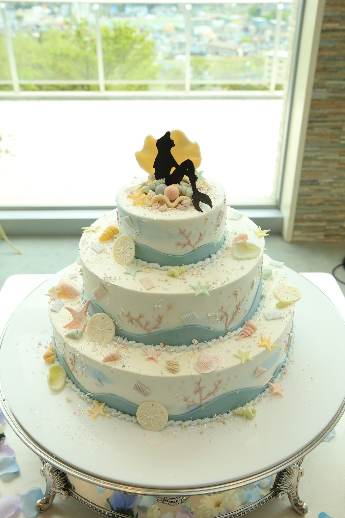 どれも可愛いすぎ ディズニーデザインのウェディングケーキ17選 結婚式準備はウェディングニュース