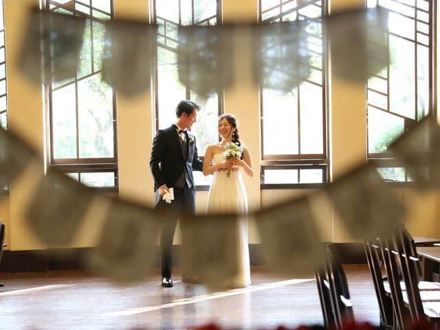 自由学園明日館での結婚式―ウェディングガーランド