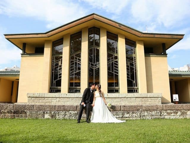 自由学園明日館での結婚式―キス