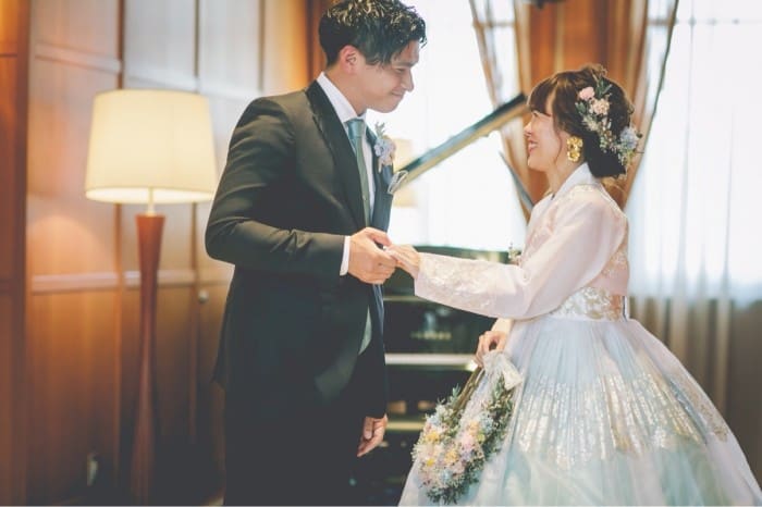 結婚式の新郎挨拶で男を上げる7つのポイント 挨拶や謝辞だけじゃない 結婚式準備はウェディングニュース