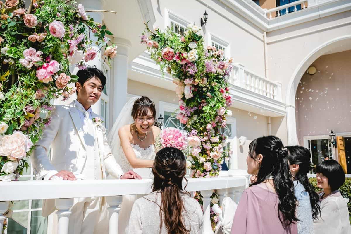 【関東編】インスタ花嫁が選んだ＼大人可愛い♡*／結婚式にぴったりな結婚式場ランキングのカバー写真 0.6658333333333334