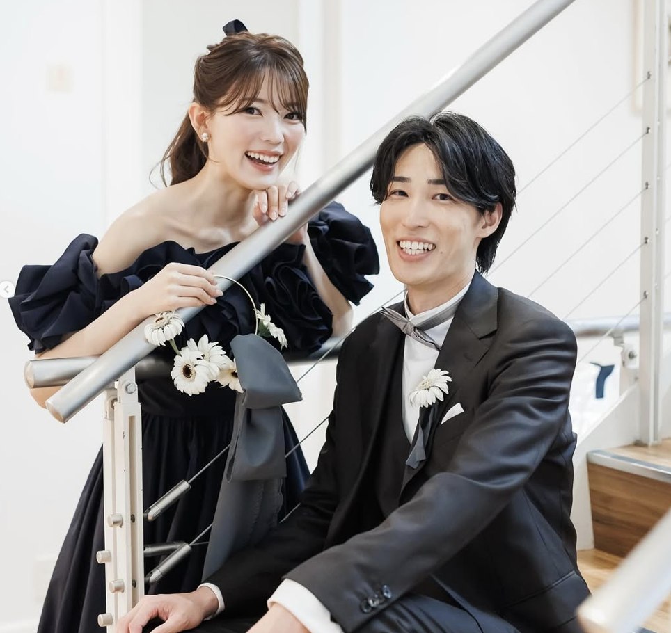 タキシードは結婚式の雰囲気に合ったものを！新郎におすすめの色やコーデを紹介のカバー写真 0.9439834024896265