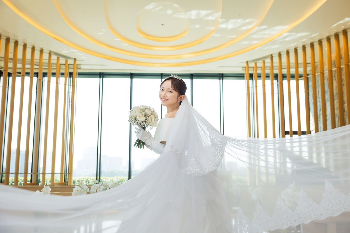 ドレス診断♡ウェディングドレスの種類と似合うドレス選び方♡のカバー写真 0.6666666666666666