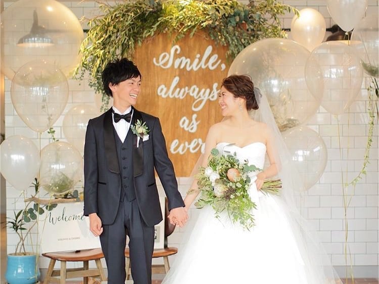 コレを見れば解決 結婚式 エンドロール のおすすめbgmや作り方総まとめ 結婚式準備はウェディングニュース