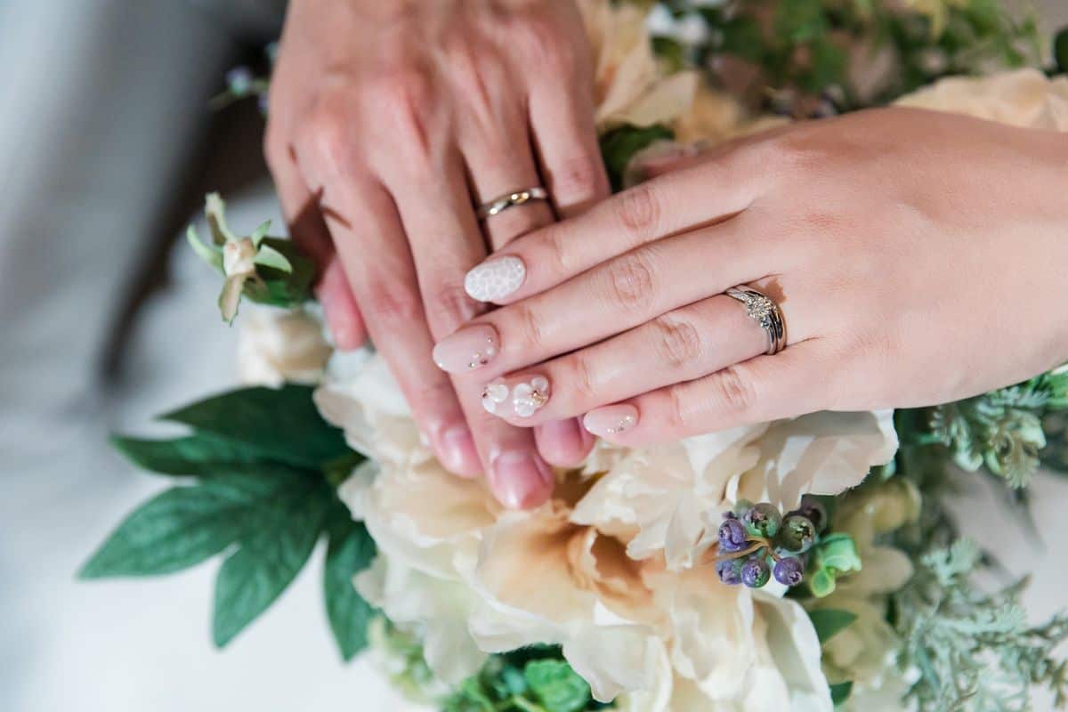 結婚指輪はこだわって決めたい♡デザインの決め方と種類を紹介＊のカバー写真 0.6666666666666666