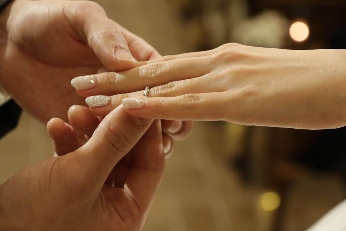 結婚が決まったら♡結婚指輪のオススメ素材／デザインまとめ＊*のカバー写真 0.6666666666666666
