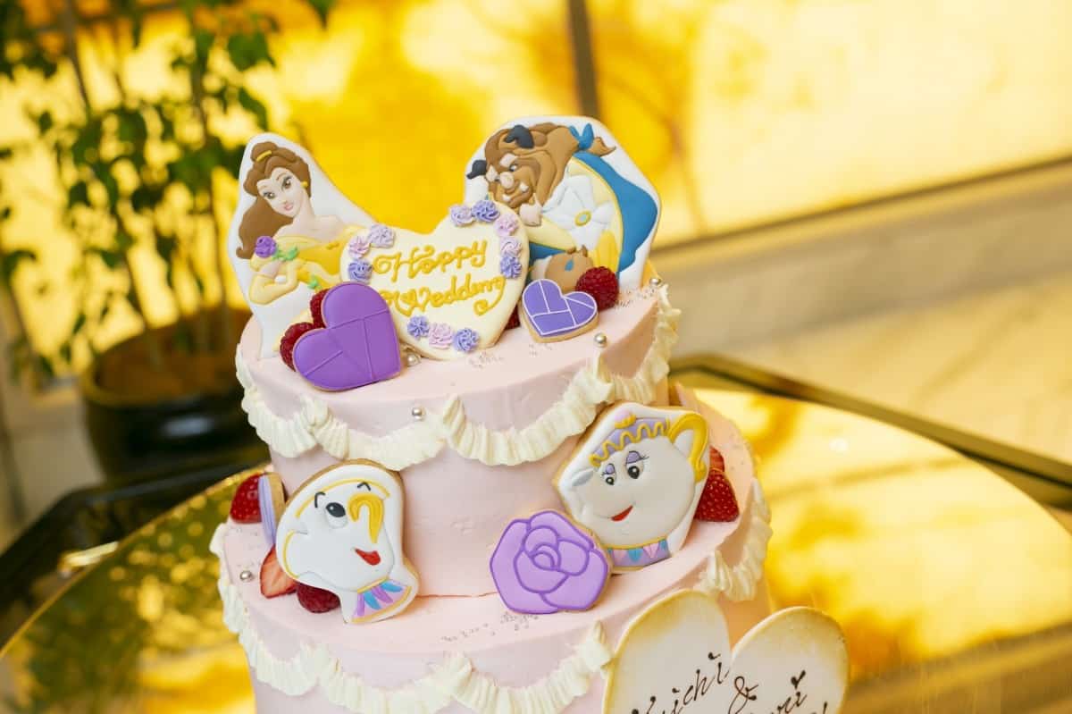 どれも可愛いすぎ♡ディズニーデザインのウェディングケーキ17選♪のカバー写真 0.6658333333333334