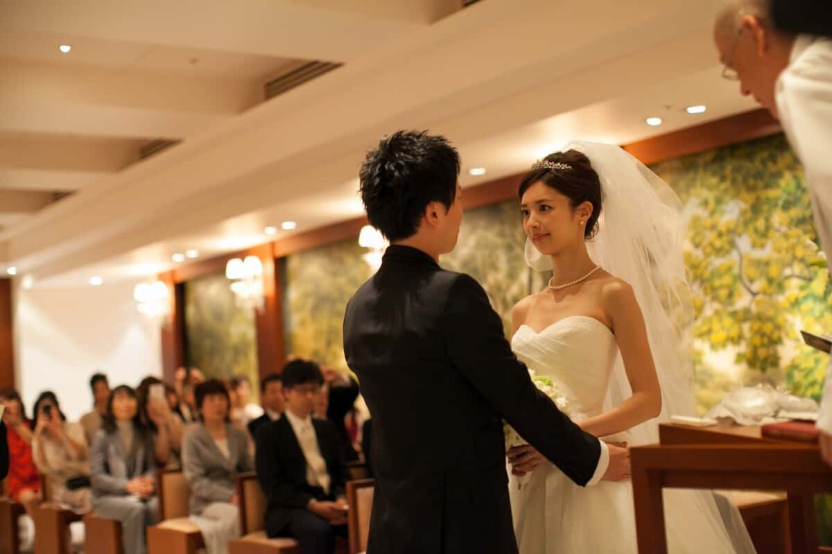 結婚式をパークハイアット東京に決めた理由！迷った式場はどこ？yr_410さんにインタビュー♡のカバー写真 0.6658333333333334