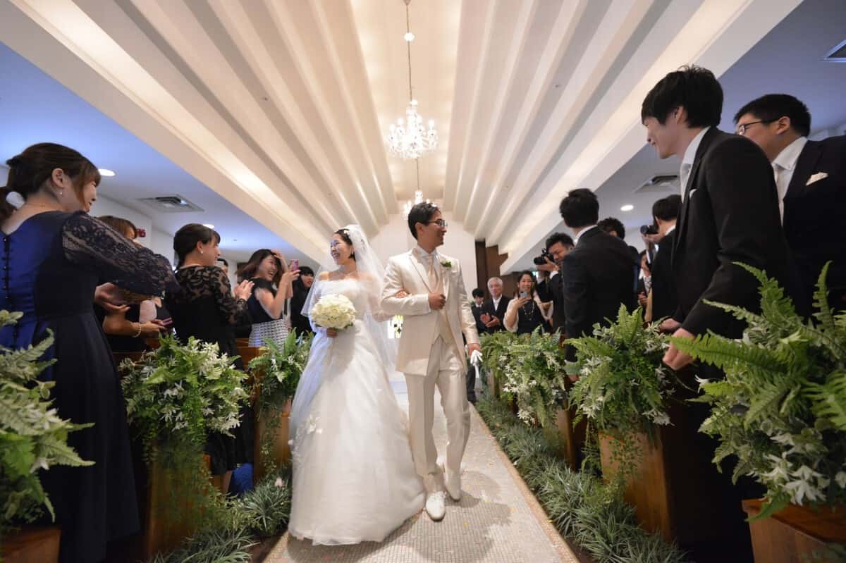 結婚式場をザコンチネンタル横浜に決めた理由！迷った式場はどこ？ayawdgramさんにインタビュー♡のカバー写真 0.6658333333333334