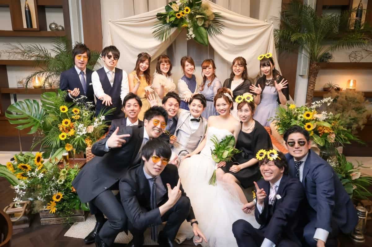 結婚式二次会＊服装の基本マナーと会場・季節・年代別おすすめコーデ♡ 結婚式準備はウェディングニュース