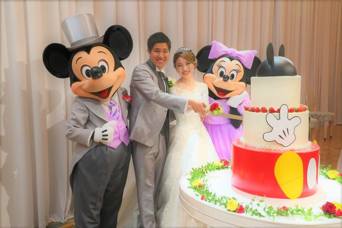 東京ディズニーリゾートの特権 ミッキー ミニーと撮りたいショット集 結婚式準備はウェディングニュース