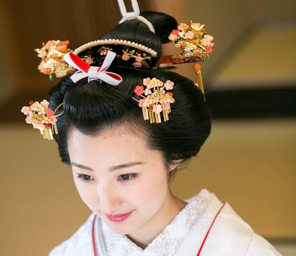 文金高島田で日本髪を美しく 結婚式の和装が映える髪型 アレンジ特集 結婚式準備はウェディングニュース