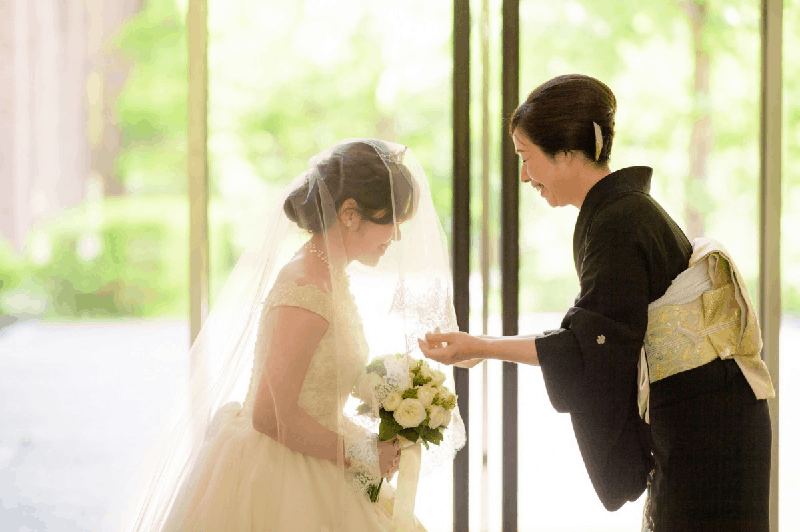 50代向け 和装の髪型カタログ 自分でできるヘアアレンジを一挙紹介 結婚式準備はウェディングニュース