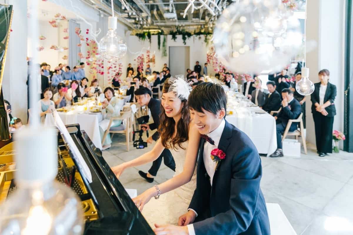 余興なしでもゲストが楽しめる！おもてなし重視の結婚式が人気急上昇中♡のカバー写真 0.6666666666666666