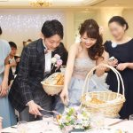 ゲストと楽しめる《テーブルラウンド》の演出15選♩定番・アレンジ・参加型まで紹介♡のアイキャッチ画像