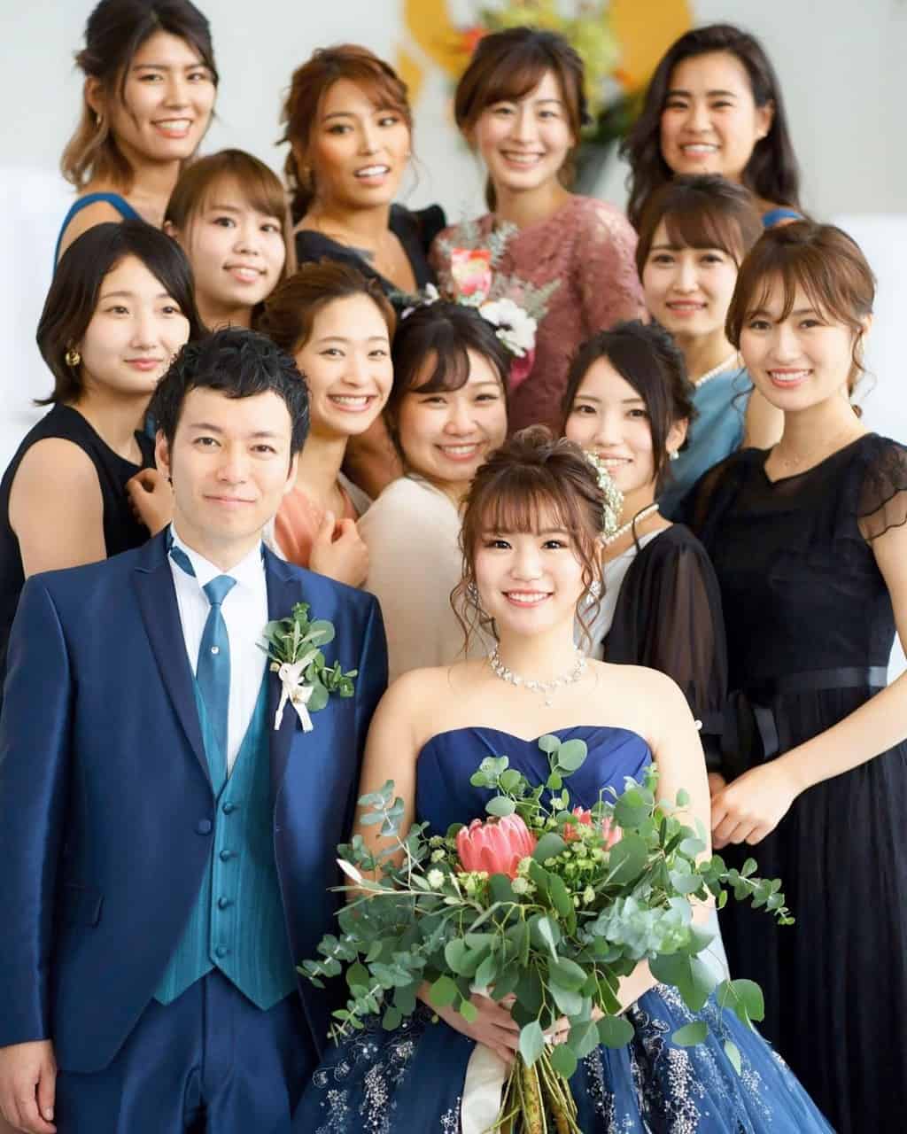 結婚式お呼ばれドレスはタイトでもOK？おすすめドレス＆コーデ9選のカバー写真 1.25