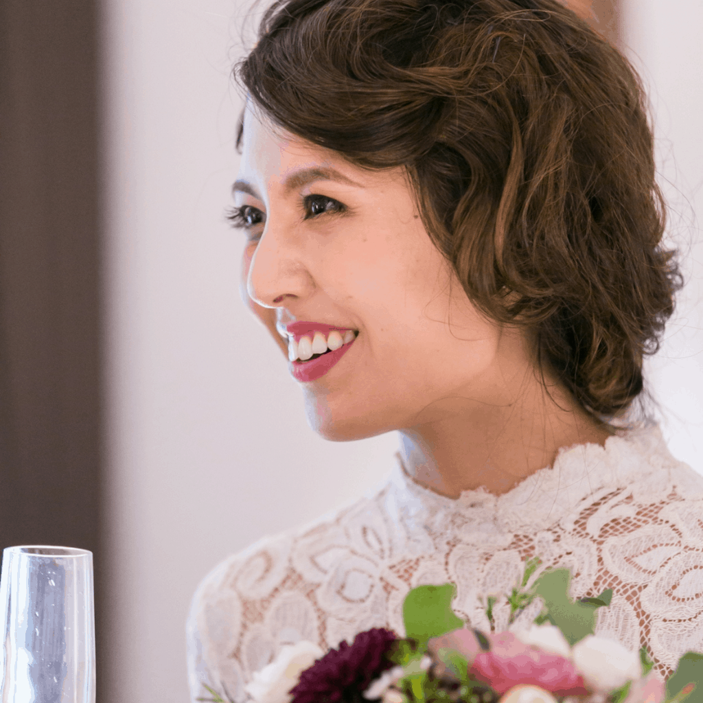 レトロ可愛い クラシックヘア に大注目 個性派花嫁のアレンジ12選 結婚式準備はウェディングニュース