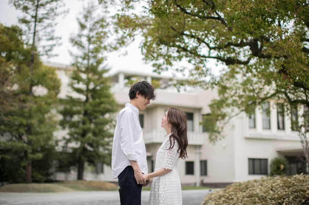 結婚したら苗字はどうする？変更手続きや決め方をチェック！のカバー写真 0.6658333333333334