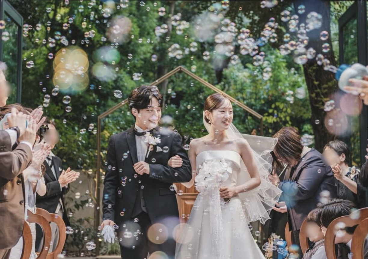 レストランウェディングってどんな結婚式？魅力や費用、会場選びのポイントなど徹底解説♡のカバー写真 0.704248366013072